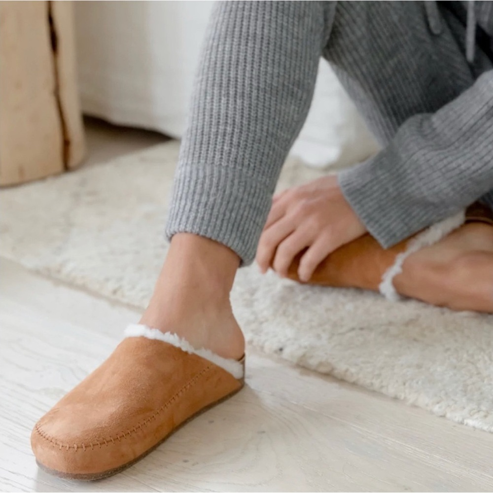 Jenni Kayne Shearling Lined Moc Clog - Picture 2 of 8